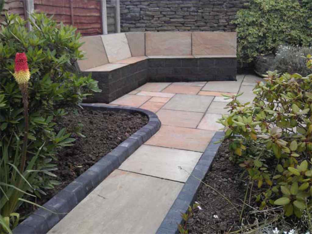 Charcoal Curved Cerb Edging